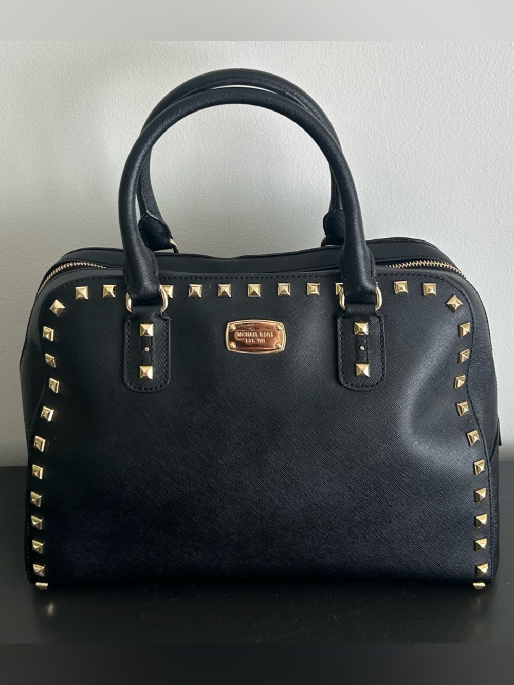 Michael Kors Black leather Satchel Gold Stud structured tote - Picture 3 of 11
